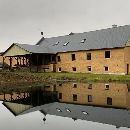 Nooruse Puhkemaja 度假居 *