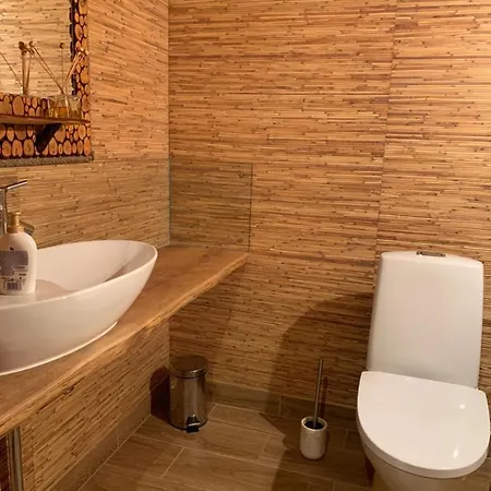 Nooruse Puhkemaja Feriehus *