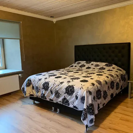 Nooruse Puhkemaja Tatil Evi *