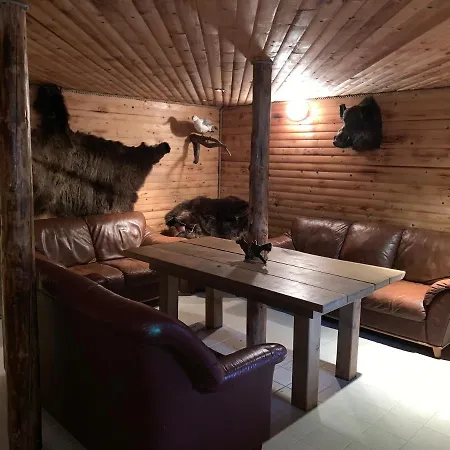 Feriehus Nooruse Puhkemaja Uhtna