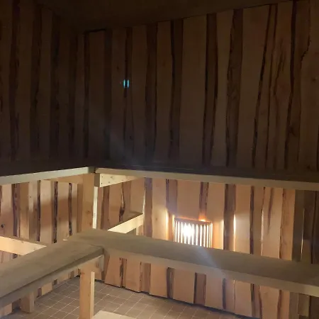 Nooruse Puhkemaja Feriehus Uhtna