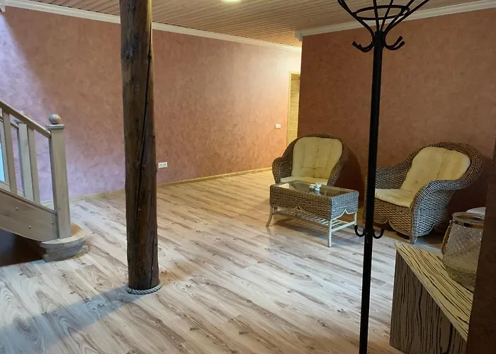 Nooruse Puhkemaja Ferienhaus Uhtna