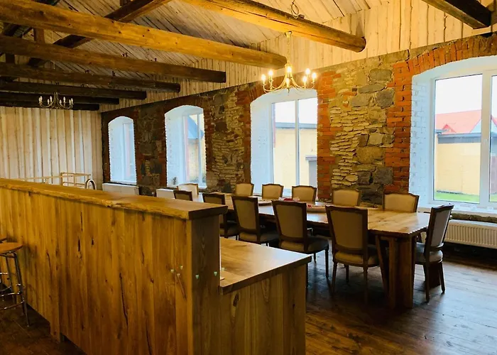 Nooruse Puhkemaja Uhtna