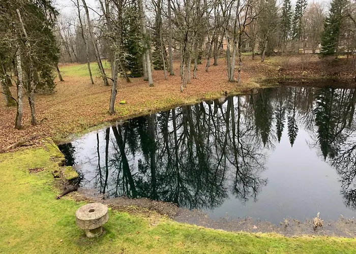 Nooruse Puhkemaja Uhtna